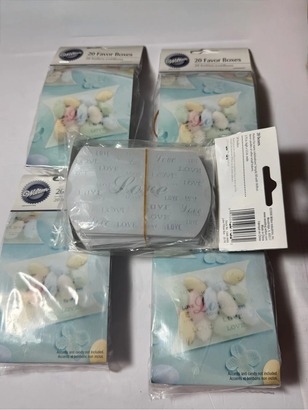 NIP Wilton 'Love' Wedding Favor Boxes 5 PKGS/20 BOXES PER PKG (100 TOTAL)